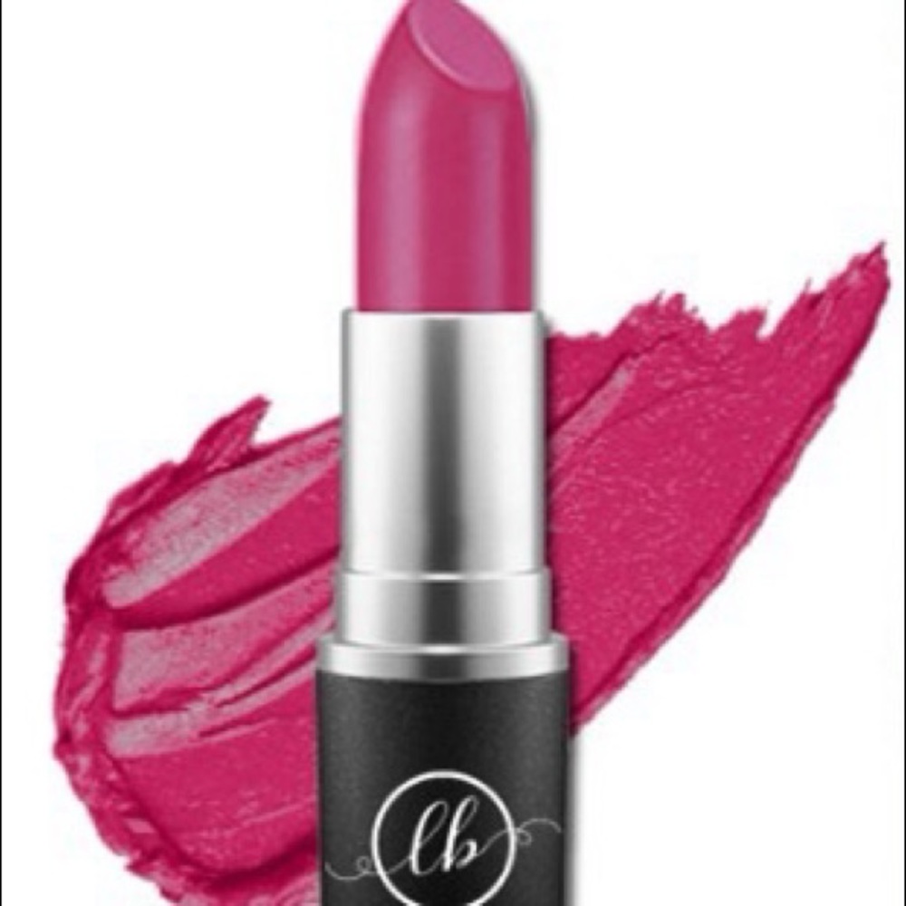 💞LaShaé Beauty “Razzberry Pink” Matte Lipstick💞